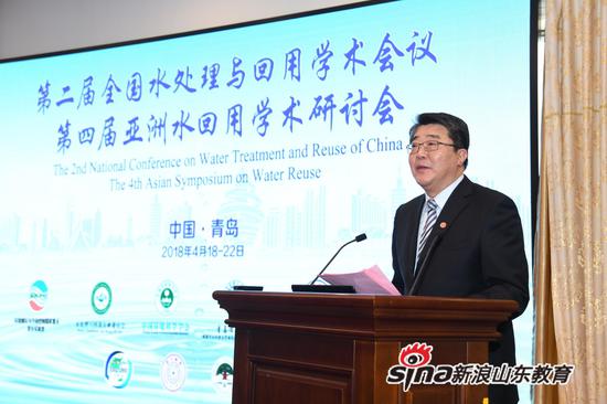 艾弗森贝博ballbet官网党委书记、校长王亚军致辞